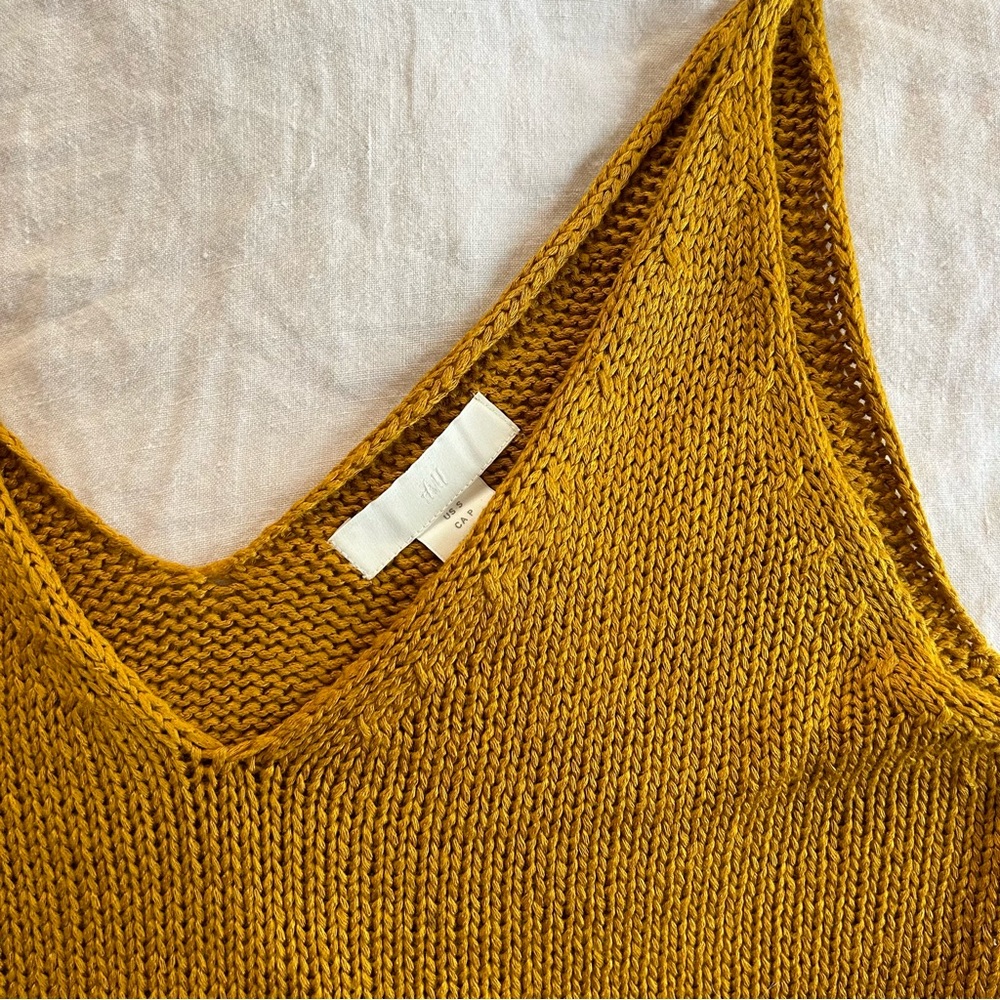 H&M Knit Tank - Picture 2 of 3